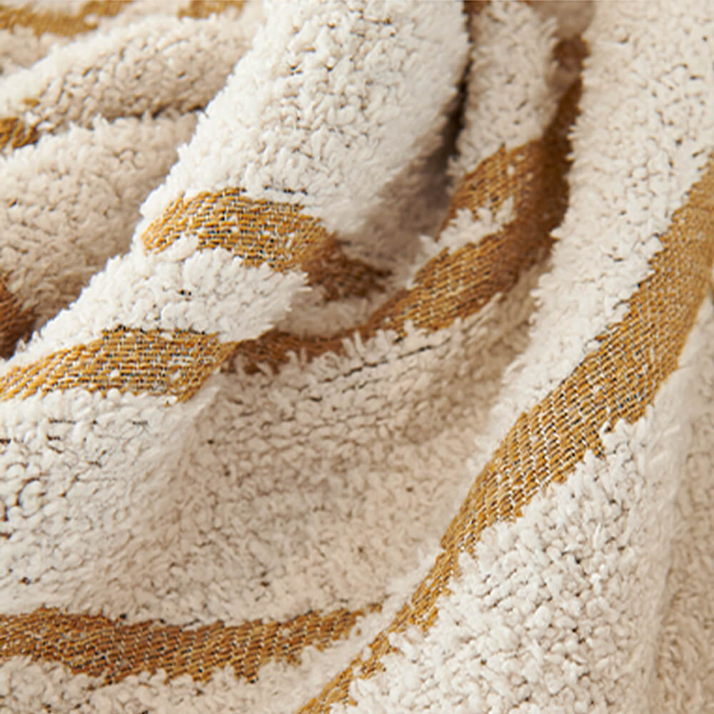 Minimalist Chenille Reversible Cat-Scratch Resista