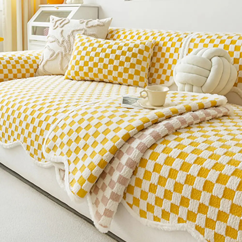 Classic Checkerboard Plush Comfortable Scratch-Res