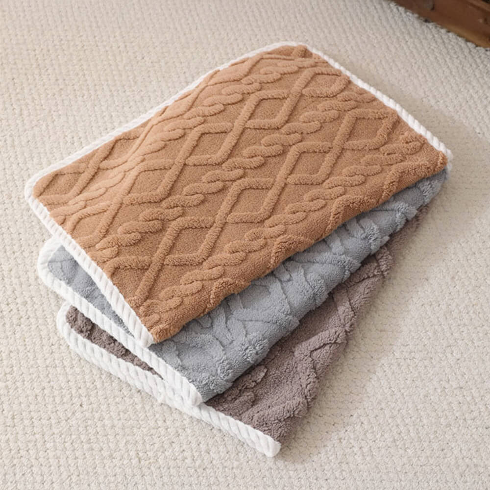 Luxurious Waterproof Soft Warm Polar Fleece Dog Bl