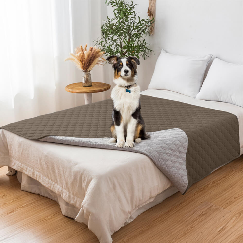Waterproof & Non-Slip Diamond Quilted Pet Couch Co