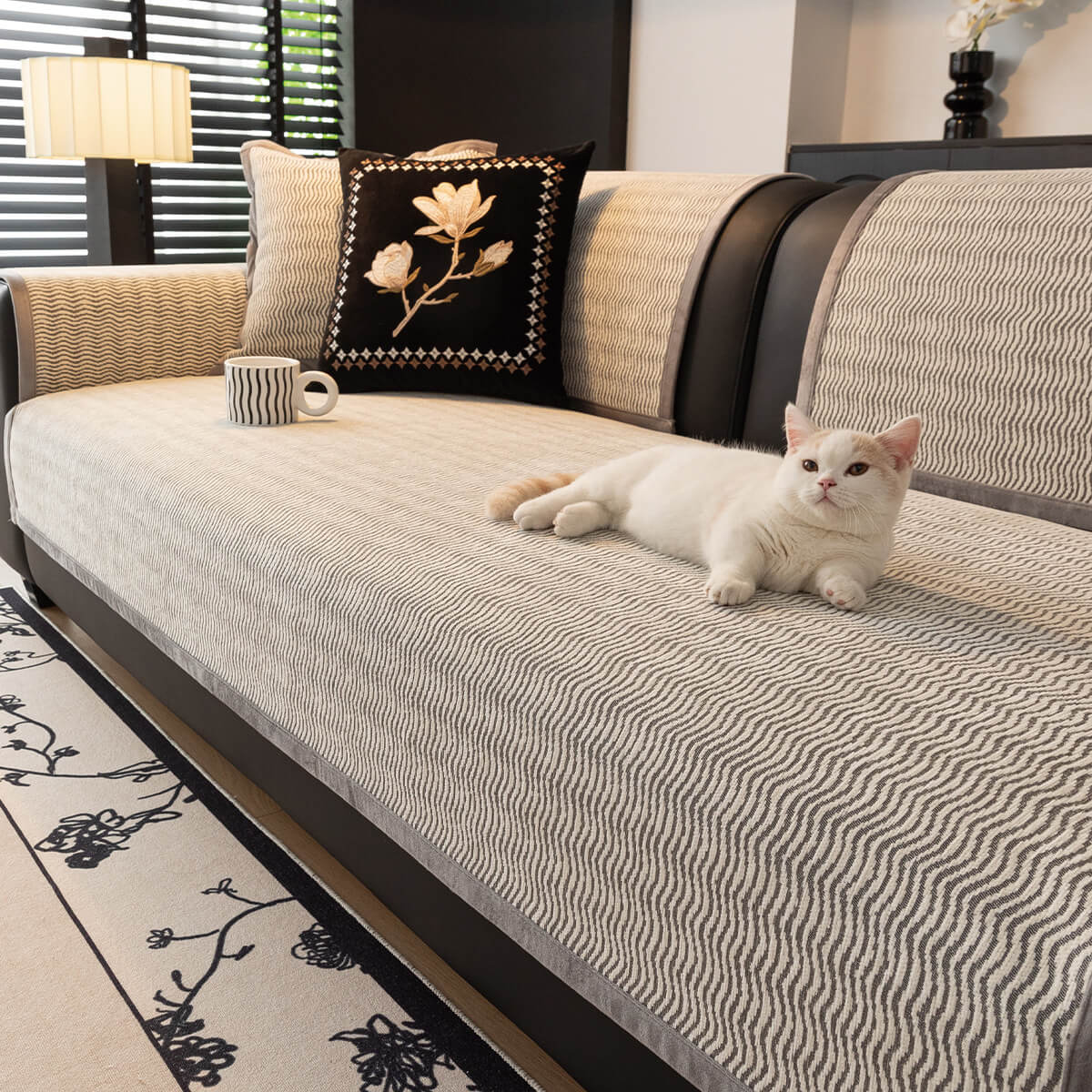 Light Luxury Chenille Breathable Fabric Scratch-Re