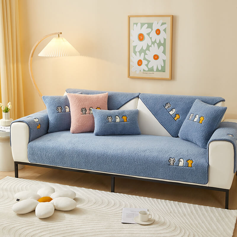 Lovely Cat's Paw Sherpa Fleece Anti-Slip Couch Cov