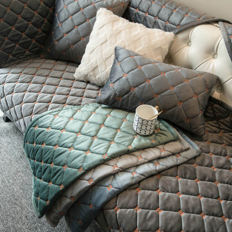Luxury Quilted Velvet Non-Slip Couch Cover