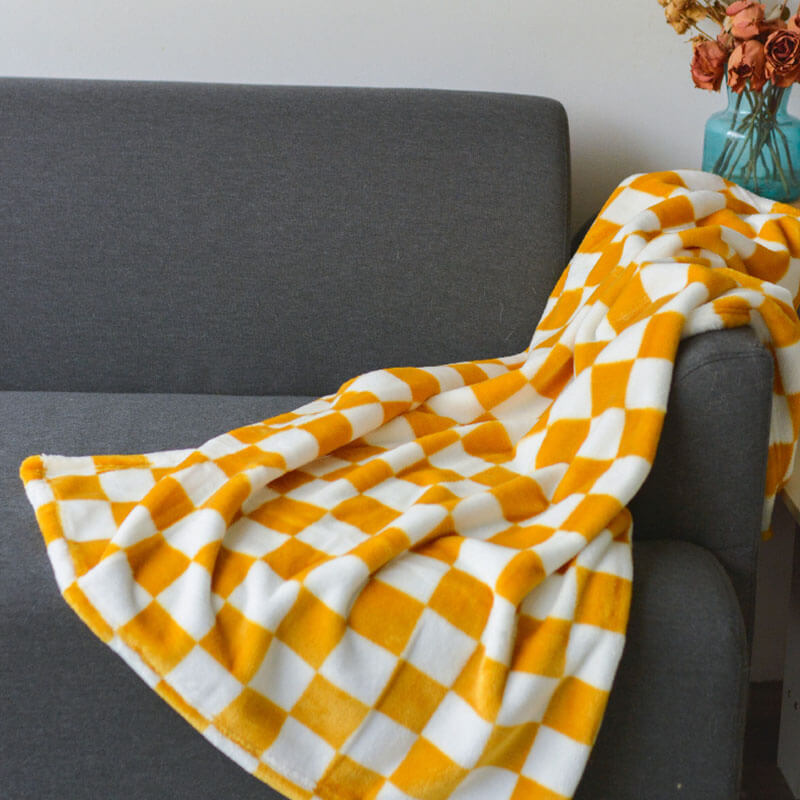 Stylish Chequered Flannel Pet Blanket Dog & Cat Bl