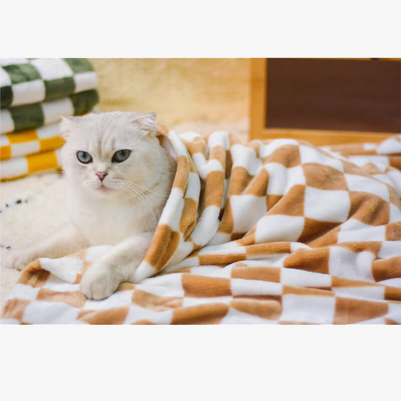 Stylish Chequered Flannel Pet Blanket Dog & Cat Bl