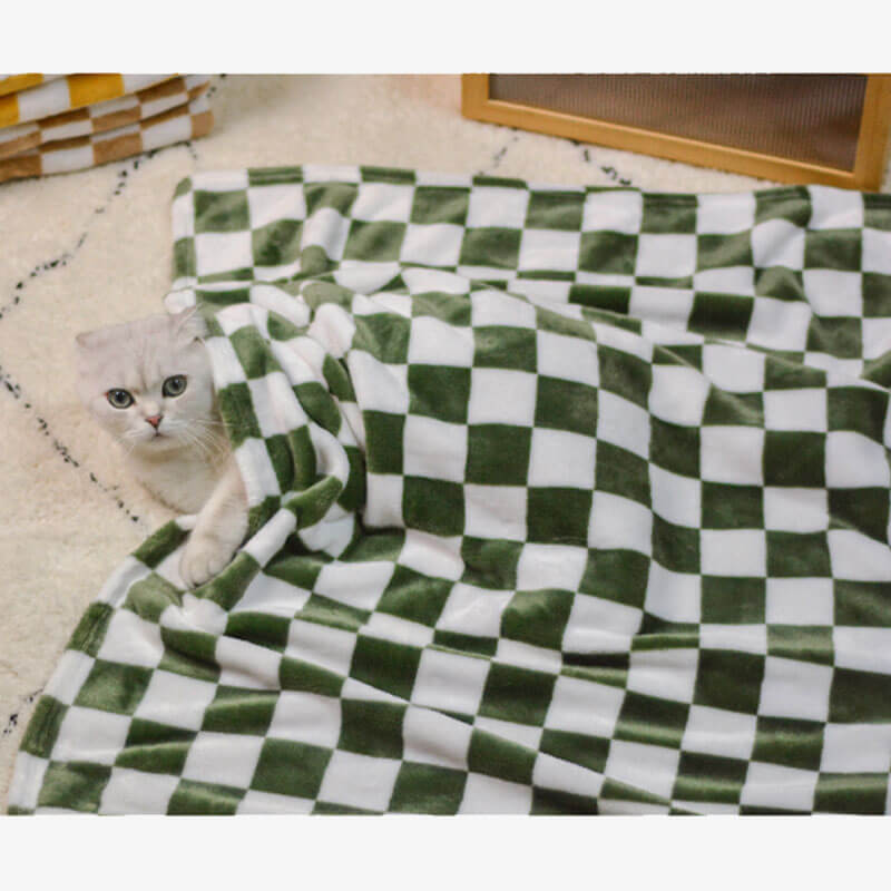 Stylish Chequered Flannel Pet Blanket Dog & Cat Bl